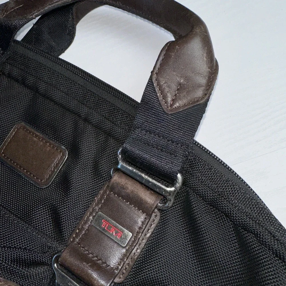 Tumi this bag